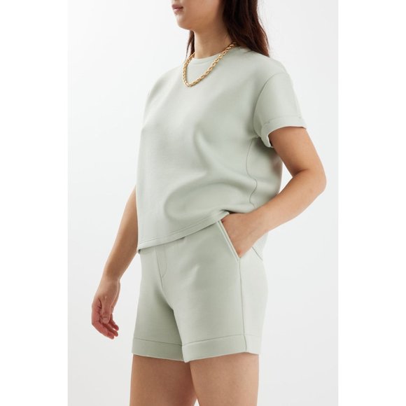 NWT LEZÉ THE LABEL Bengal T-Shirt in Matcha L - Picture 2 of 3